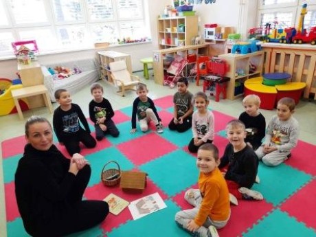 Projektový den-Čteme s nečtenáři-Lesní zvířátka v chaloupce 9.2 (7)