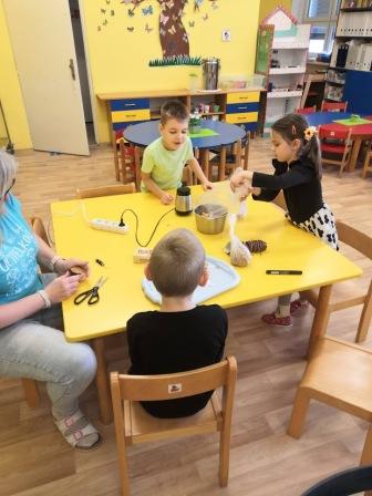 Motýlci - Mini krmítko z kapsle 20.2 (9)